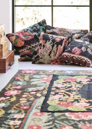 Rosen Kelim és Párna Kelimek